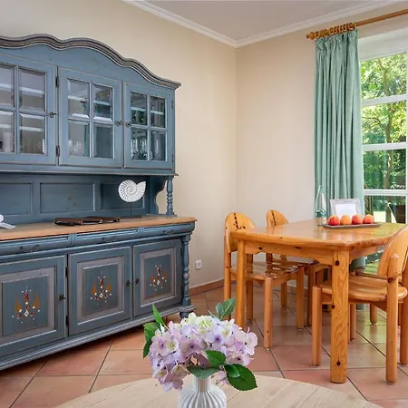 Schloesschen Sundische Wiese Zingst