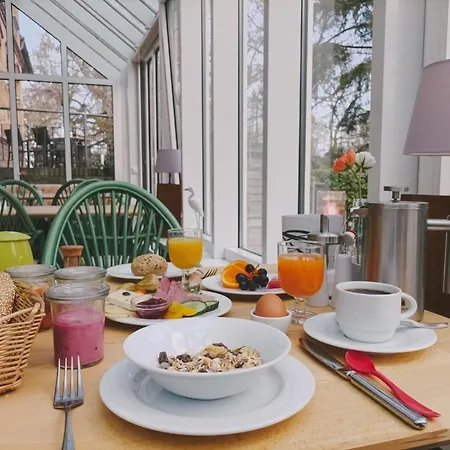 Schloesschen Sundische Wiese