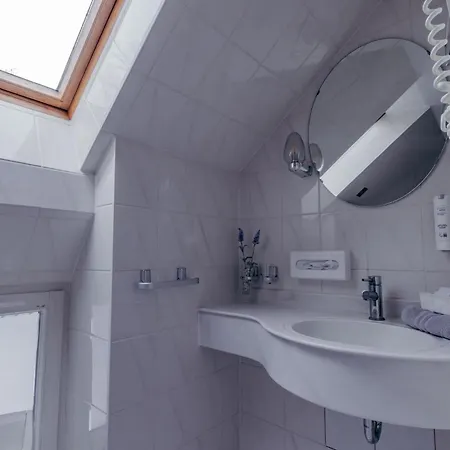 Hotel Schlösschen Sundische Wiese 3*