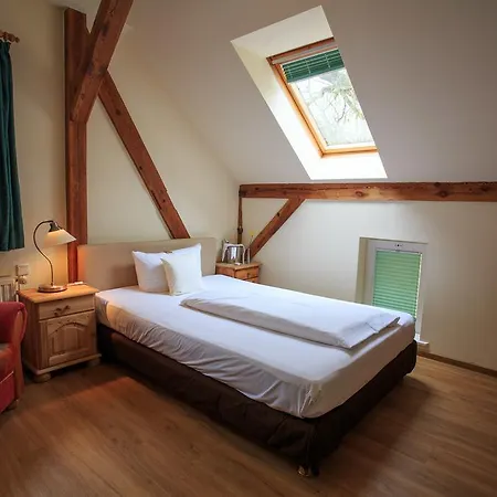 Schloesschen Sundische Wiese זינקסט